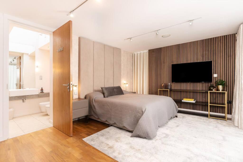 卡迪夫Luxury Water Tower I Roof Bar I Cinema别墅 外观 照片