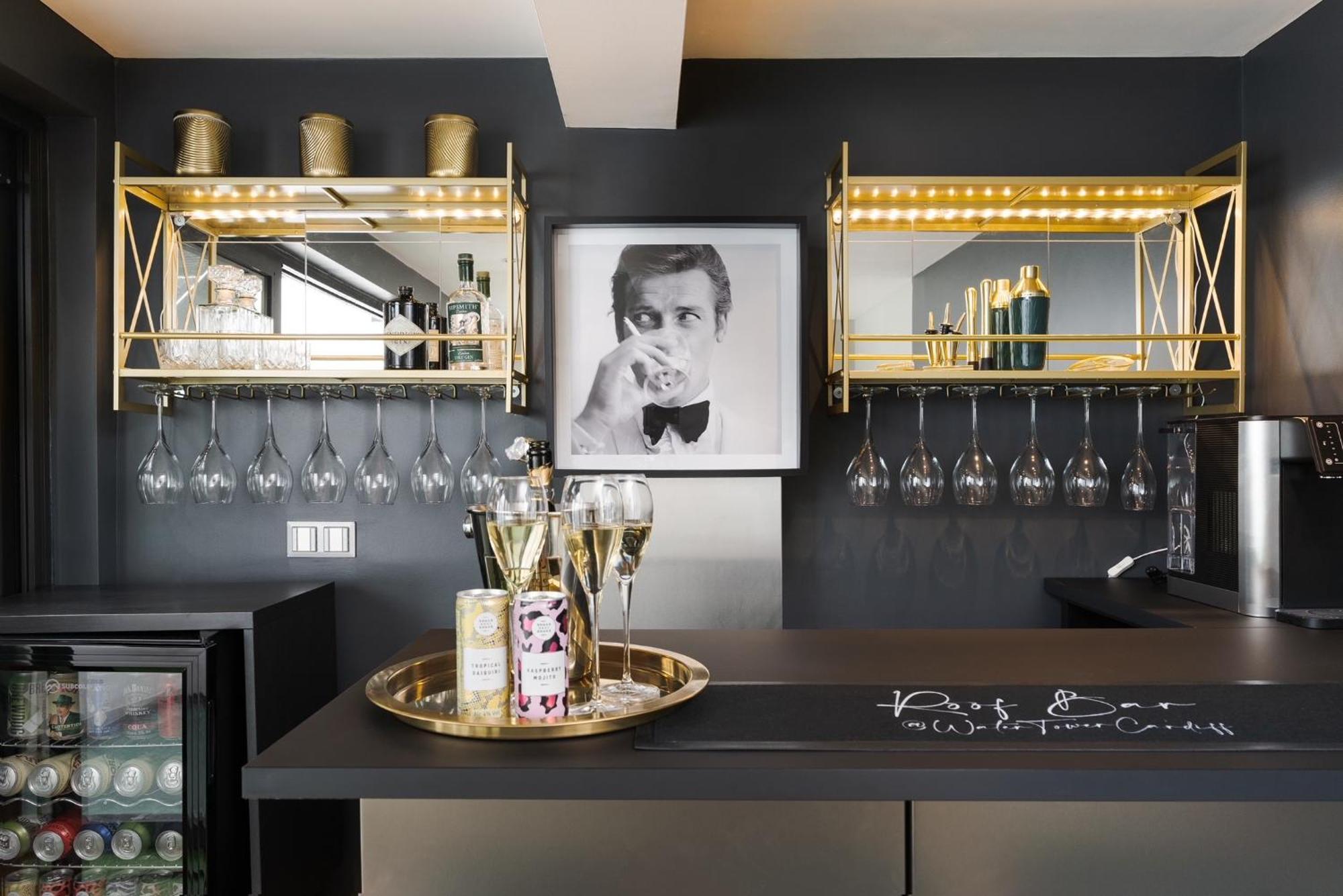 卡迪夫Luxury Water Tower I Roof Bar I Cinema别墅 外观 照片